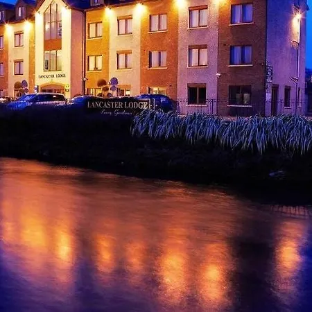 Lancaster 4*