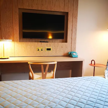 Lancaster Guest house Cork