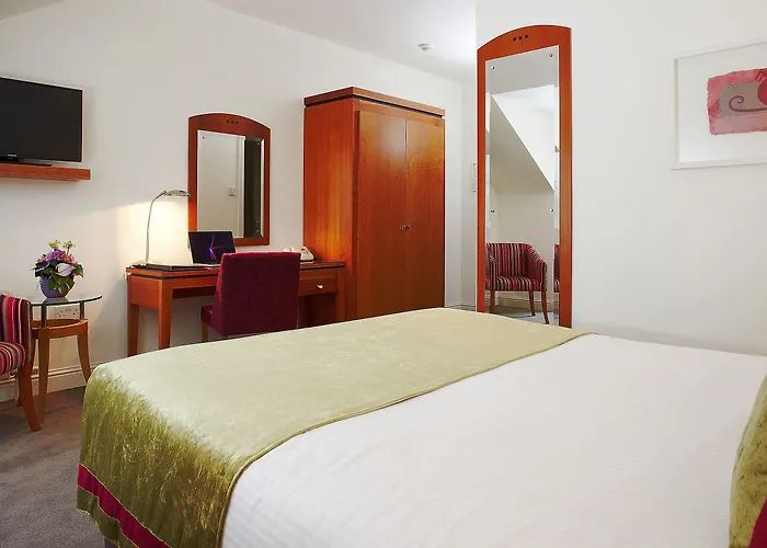 Lancaster Konukevi 4*